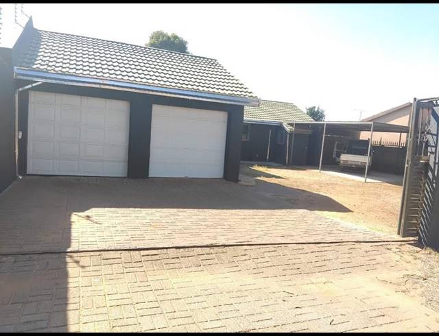 3 BEDROOM HOUSE FOR SALE IN RANDPOORT